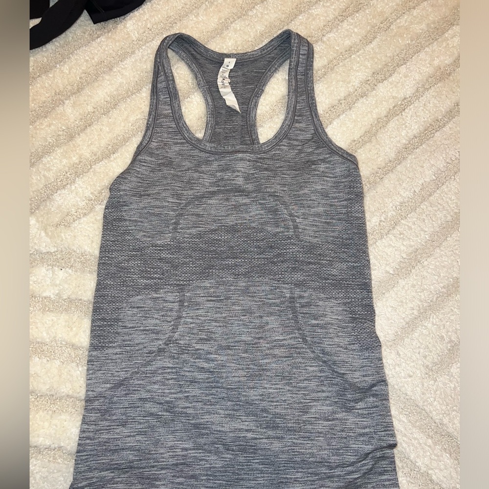 Lululemon tank top